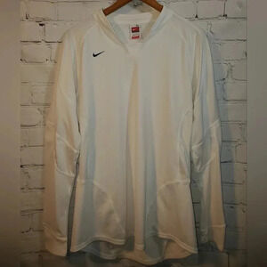NIKE Youth Dri-Fit Legend Soccer Jersey Shirt Size XL Color White